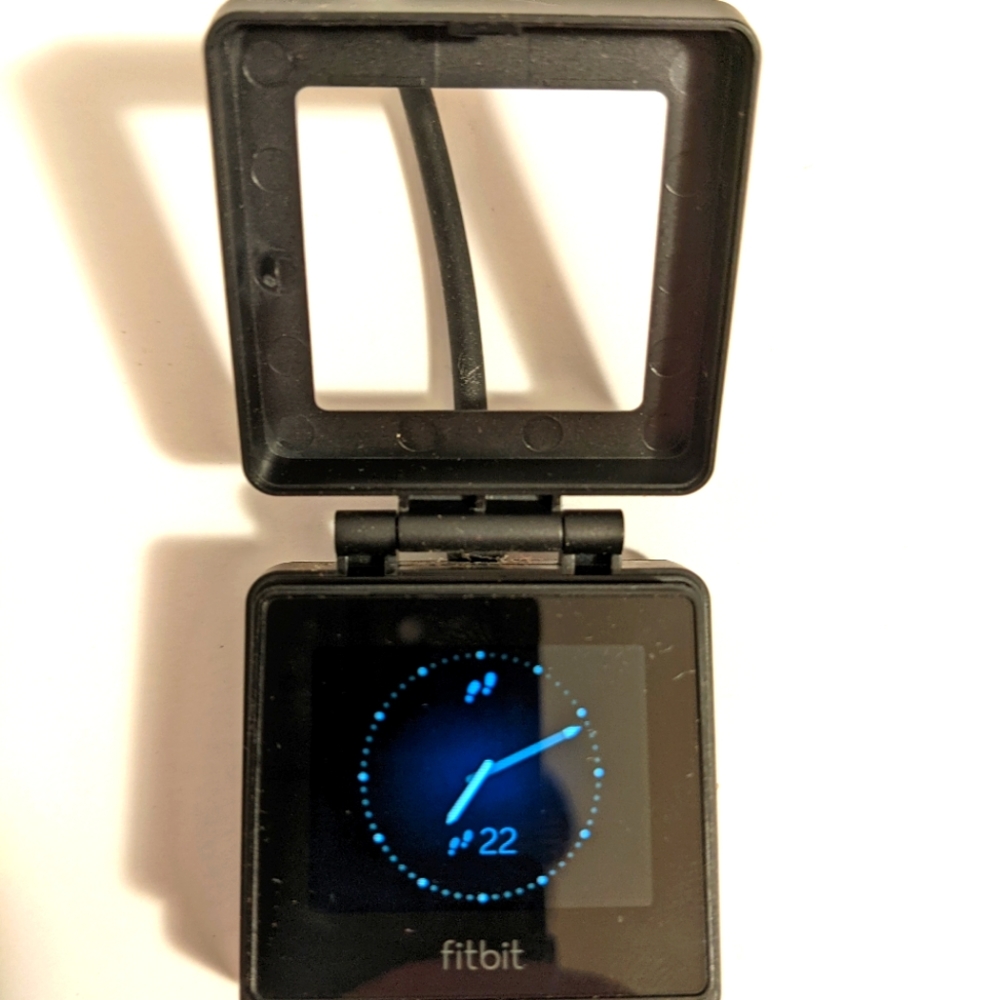 Fitbit Blaze Smart Fitness Watch, Black, Silver, Large (6.7 - 8.1 Inch)